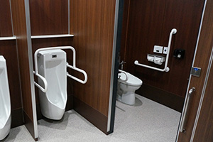 ユニバーサルデザイントイレ
